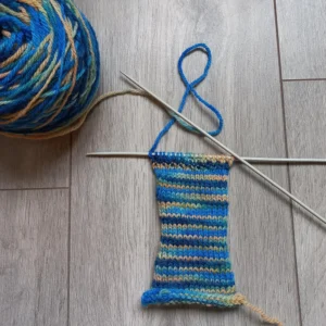 Clun Forest Wol Breigaren Handgeverfd Strand proeflapje