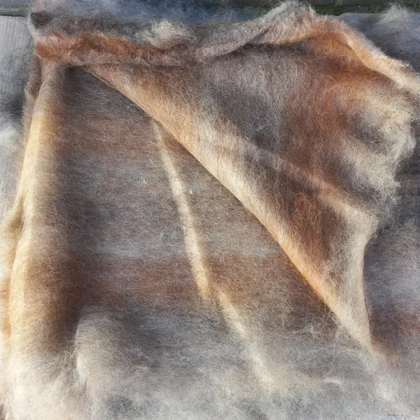 Alpaca Kaardvlies Mix met bruin en zwart