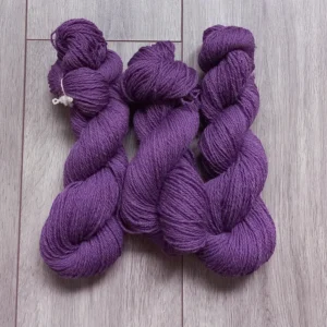 Druif Charollais Handgeverfd garen schaap