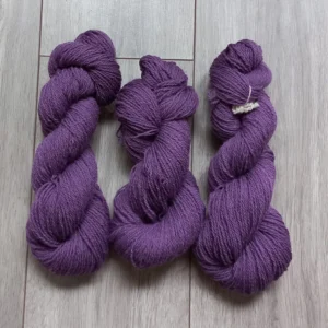 Druif Charollais Handgeverfd garen schaap