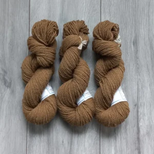 Charollais garen breien haken Karamel