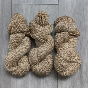 Pampas Charollais Handgeverfd garen schaap