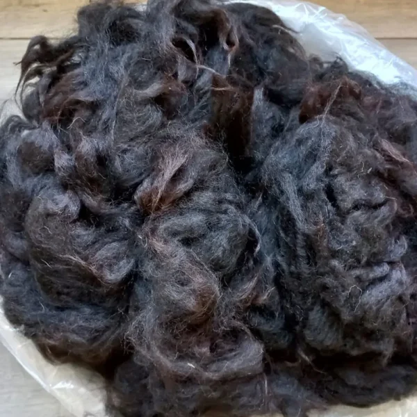 AV 20 Djembé zwart alpaca vacht
