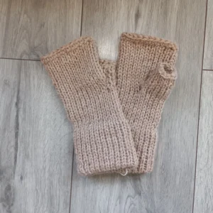 Vingerloze handschoenen alpacawol gebreid Beige